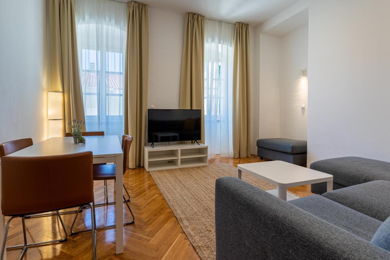 شقة House Catania مالي لوشينغْ المظهر الخارجي الصورة