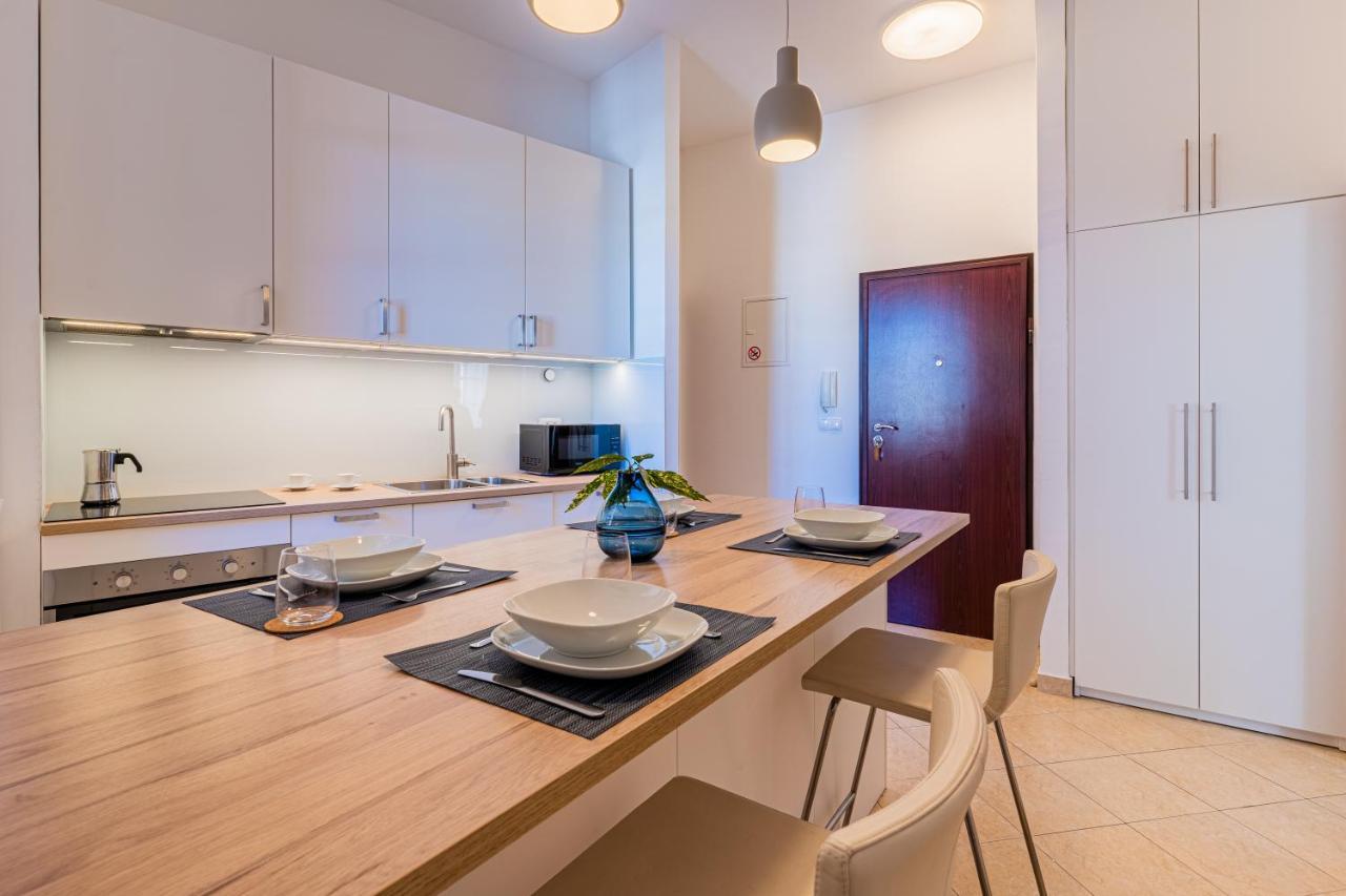 شقة House Catania مالي لوشينغْ المظهر الخارجي الصورة